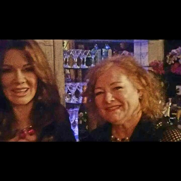 KATIE, Your POSH AMBASSADOR - Picture 3 of 7